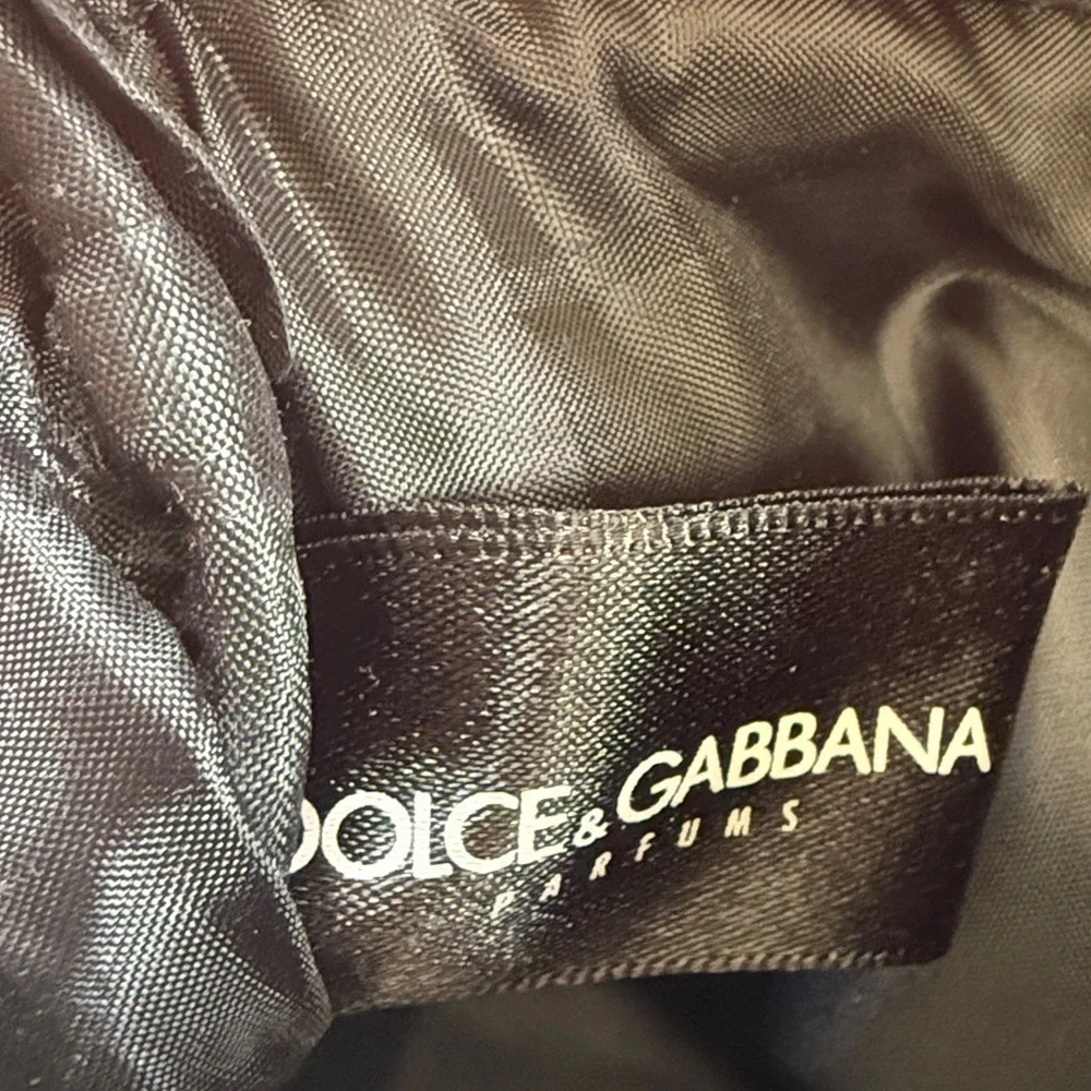 DOLCE and GABBANA PARFUMS ladies Black wristlet excellent condition silky feel